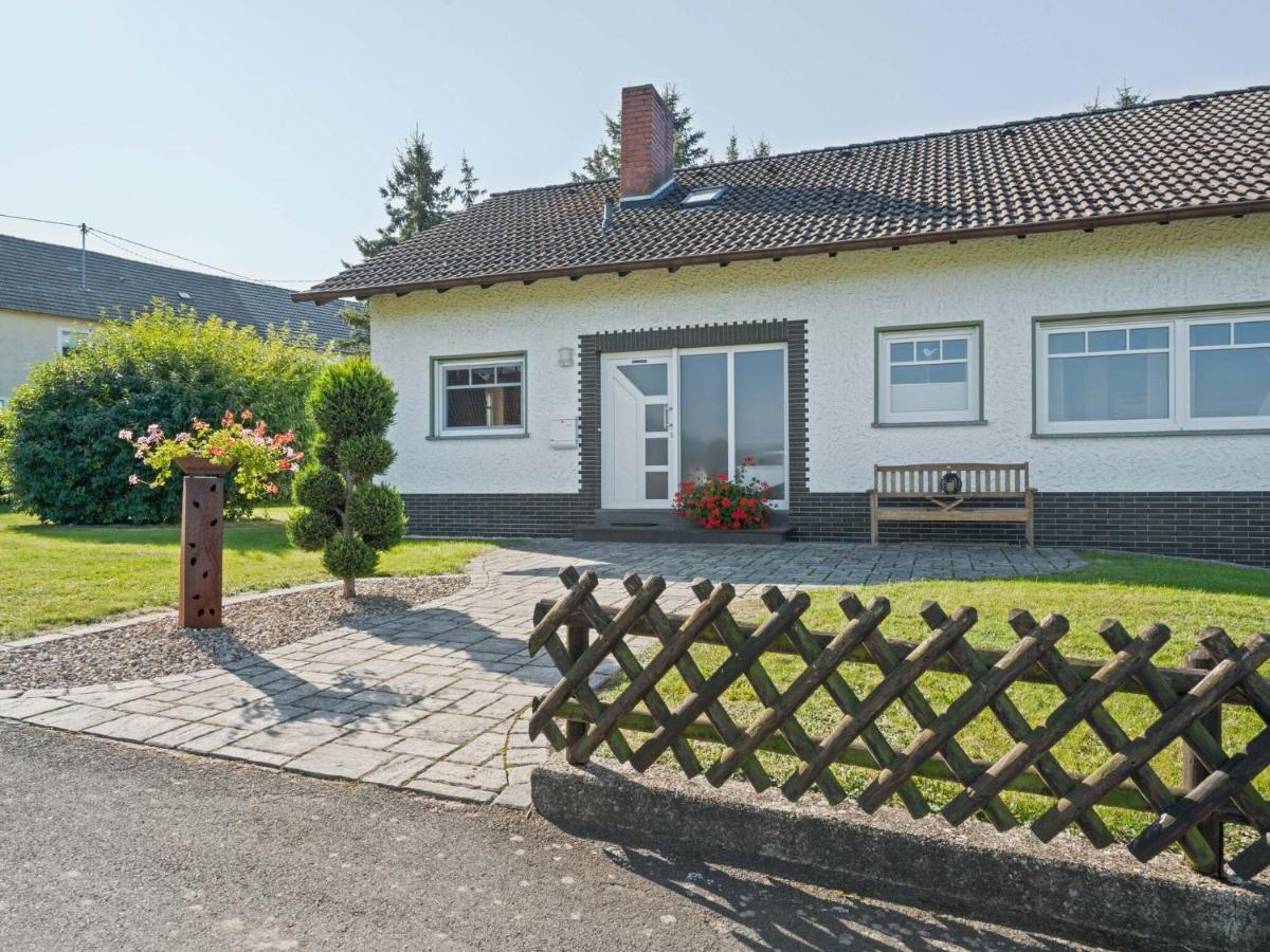 A Detached Holiday Home In A Highly Scenic Area Trierscheid Eksteriør bilde
