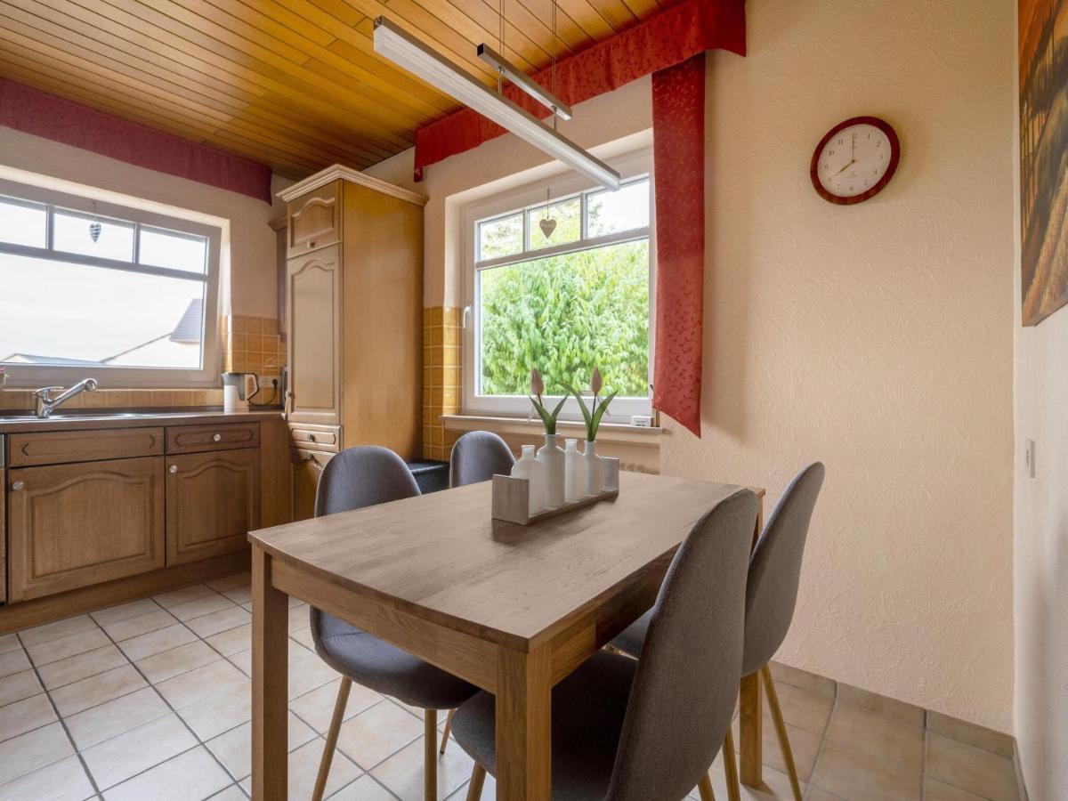 A Detached Holiday Home In A Highly Scenic Area Trierscheid Eksteriør bilde