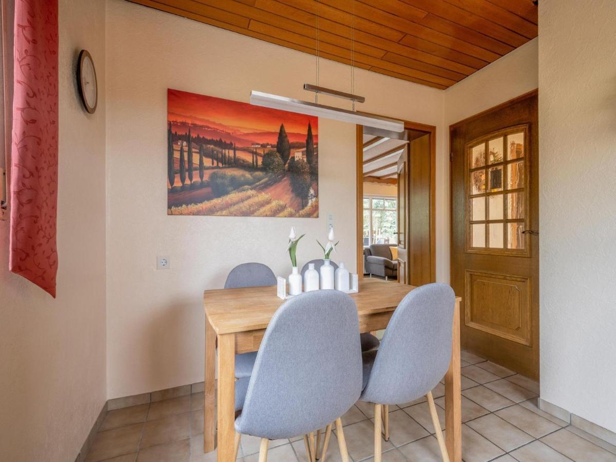 A Detached Holiday Home In A Highly Scenic Area Trierscheid Eksteriør bilde